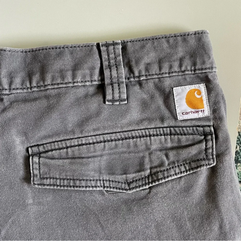 Carhartt Gray Cargo Work Utility Carpenter Shorts Sz 34 Pockets Hammer Loop